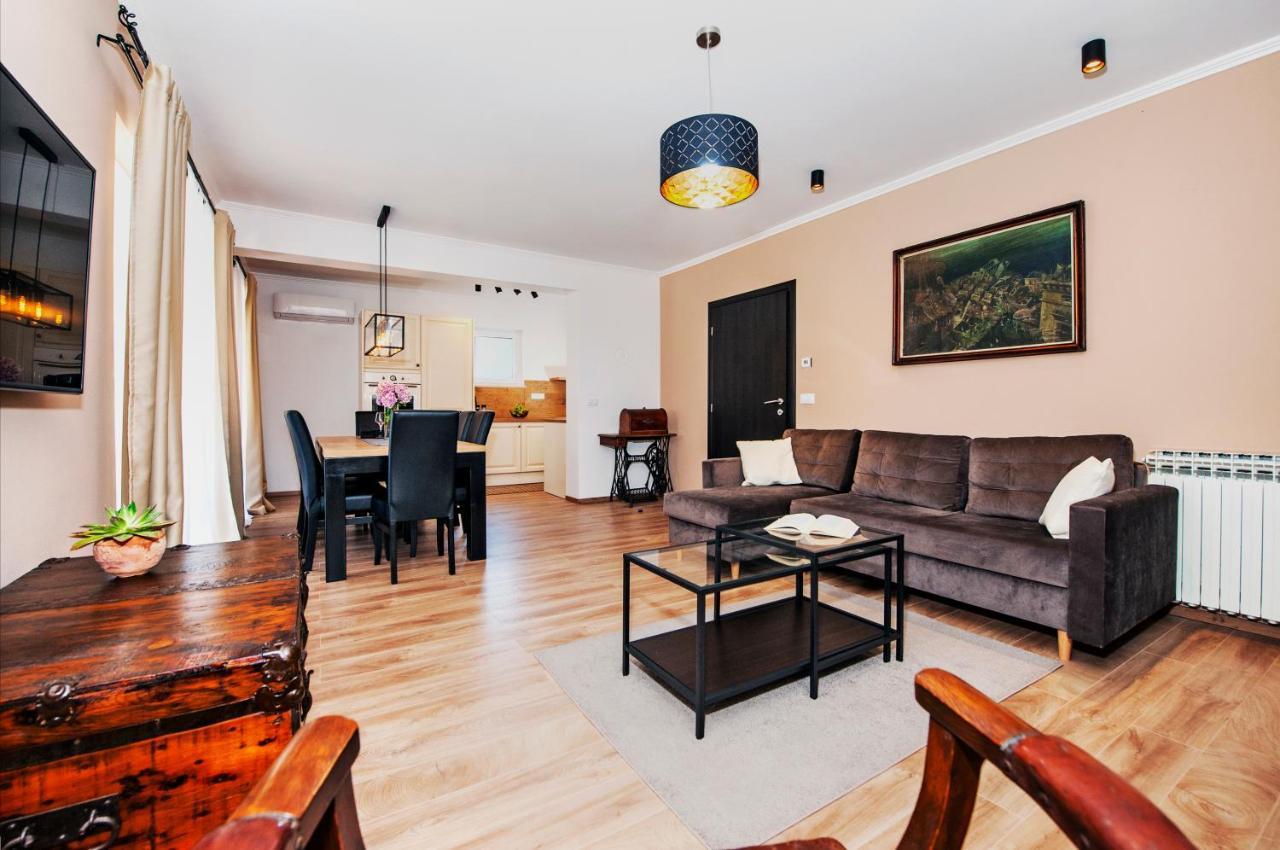 Apartment Miral Rovinjsko Selo Exteriör bild