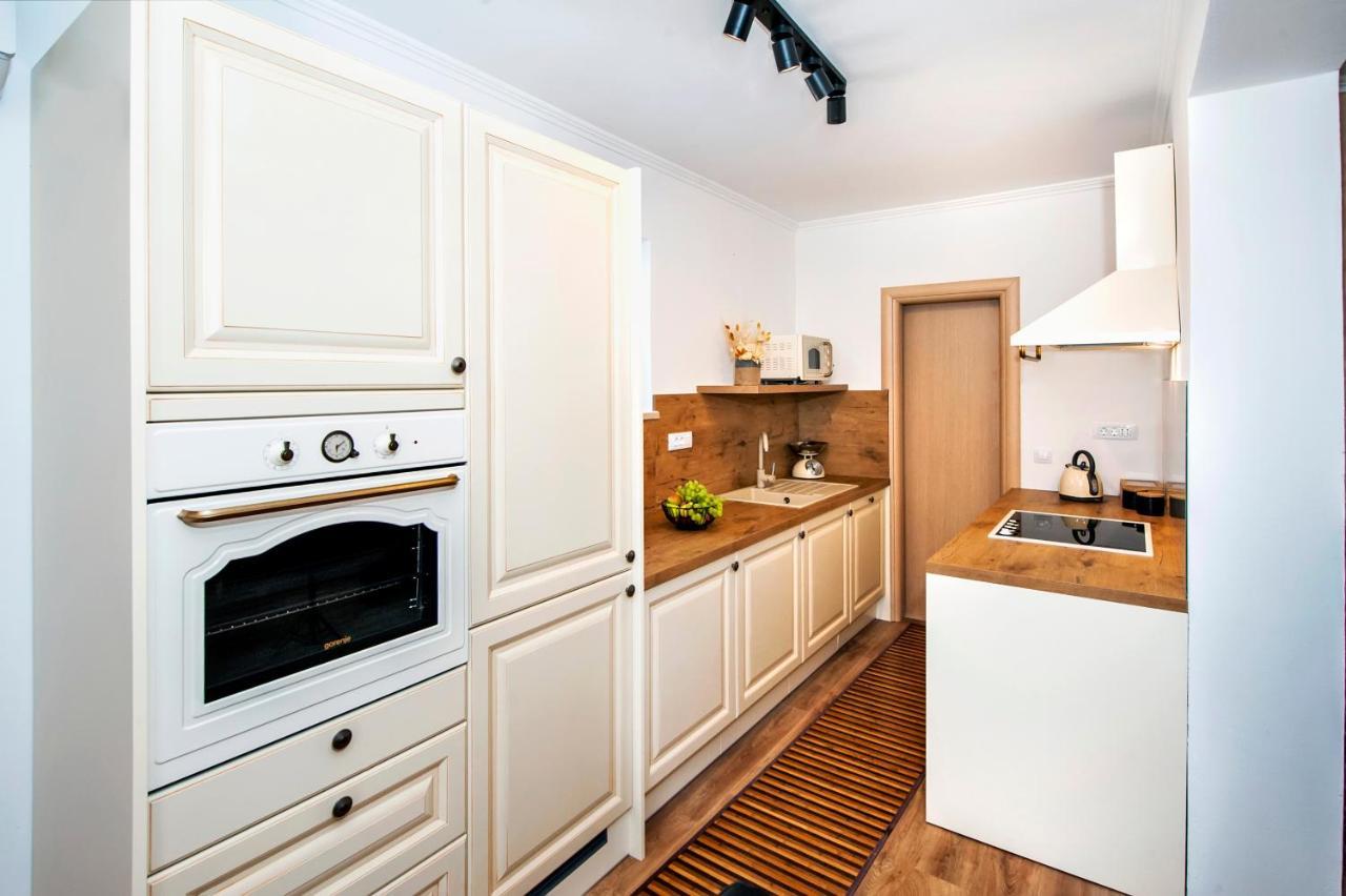 Apartment Miral Rovinjsko Selo Exteriör bild