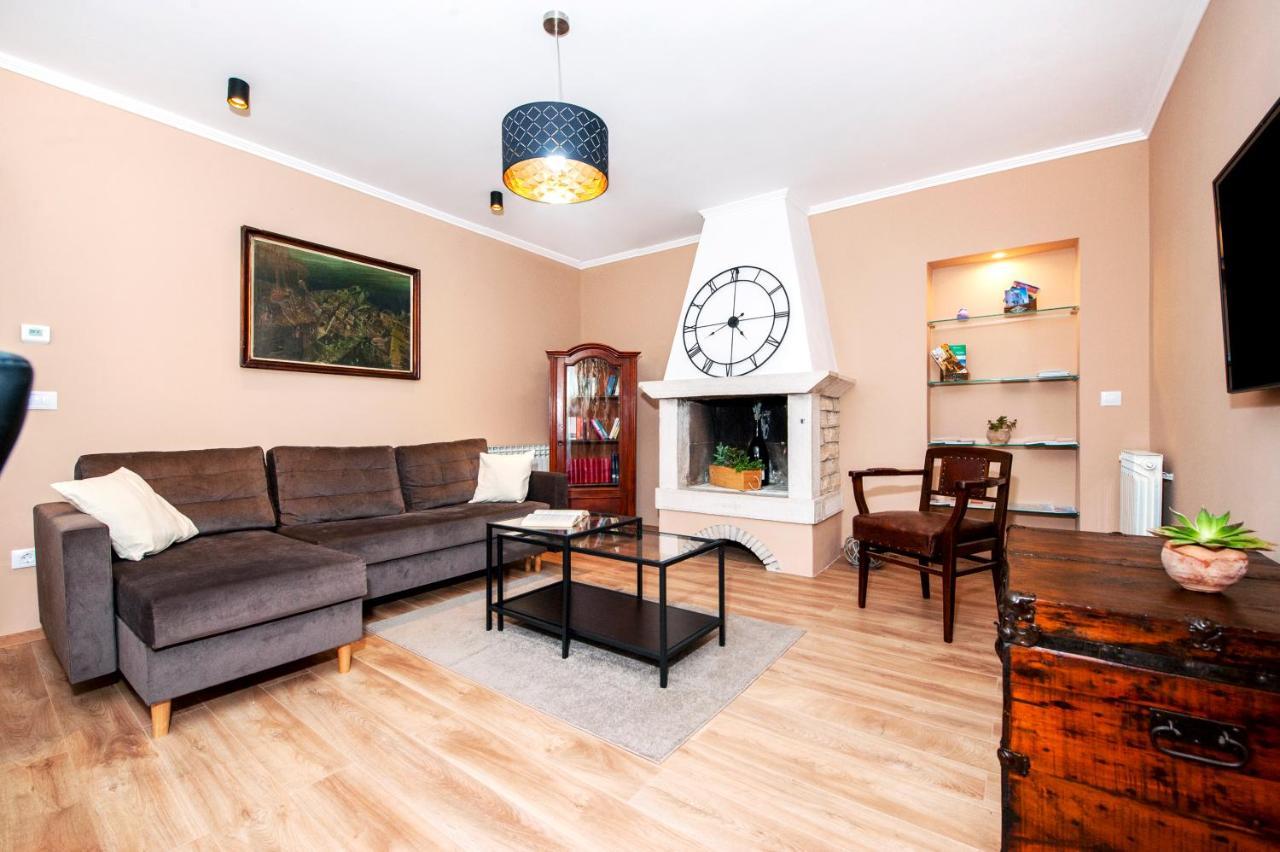 Apartment Miral Rovinjsko Selo Exteriör bild