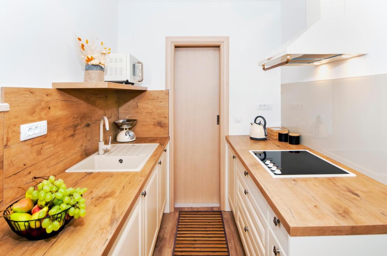 Apartment Miral Rovinjsko Selo Exteriör bild