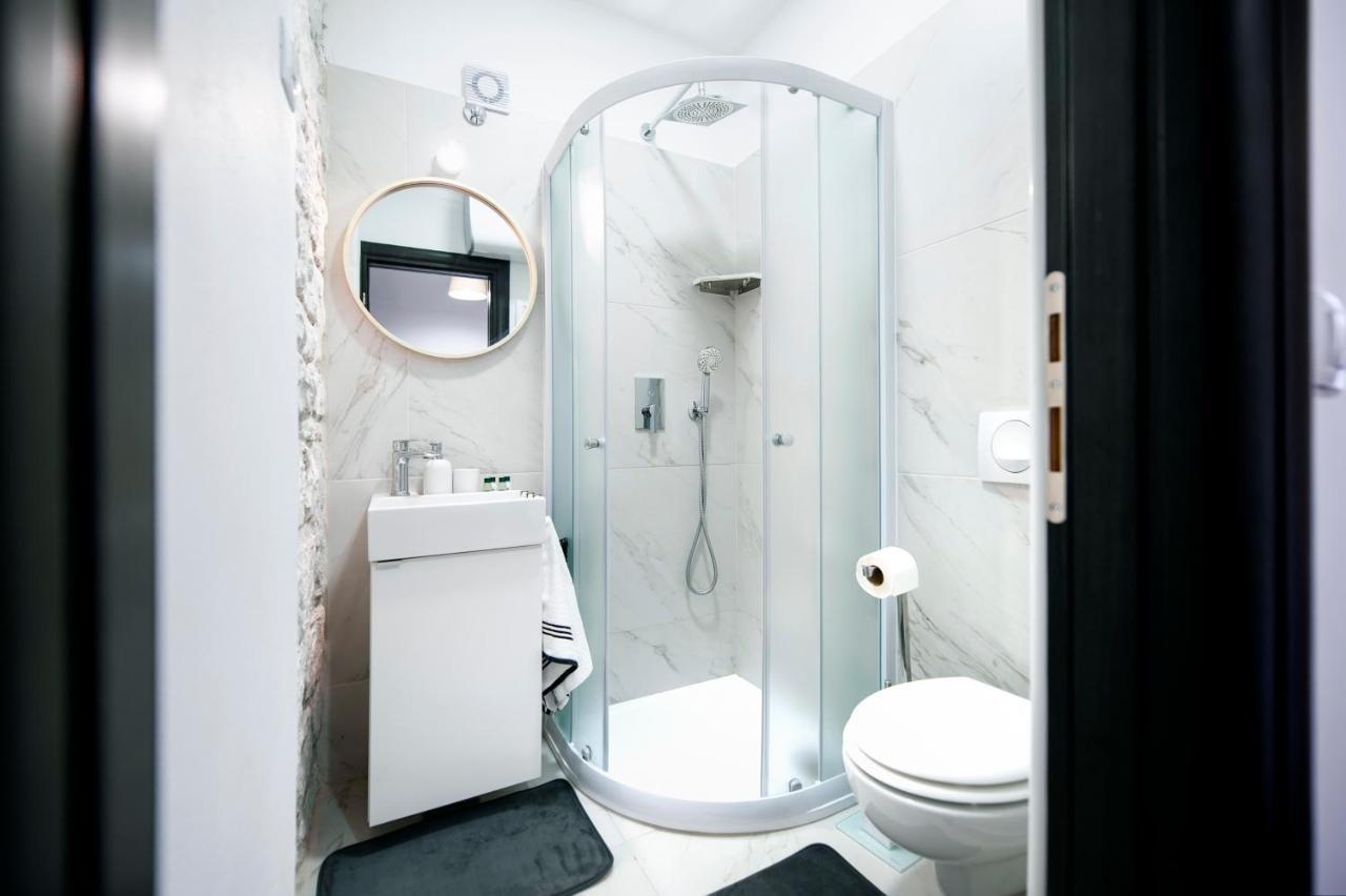 Apartment Miral Rovinjsko Selo Exteriör bild