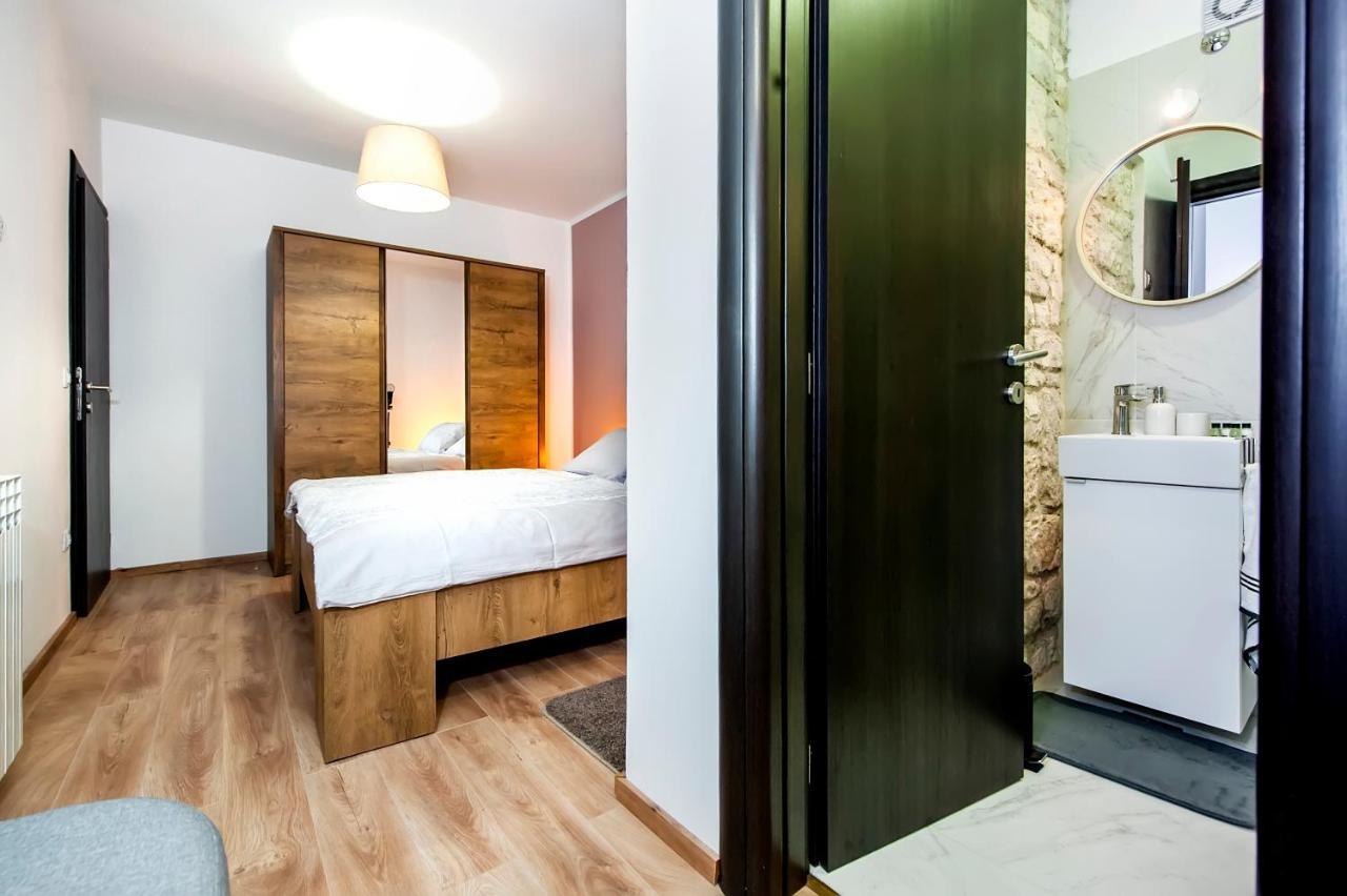 Apartment Miral Rovinjsko Selo Exteriör bild