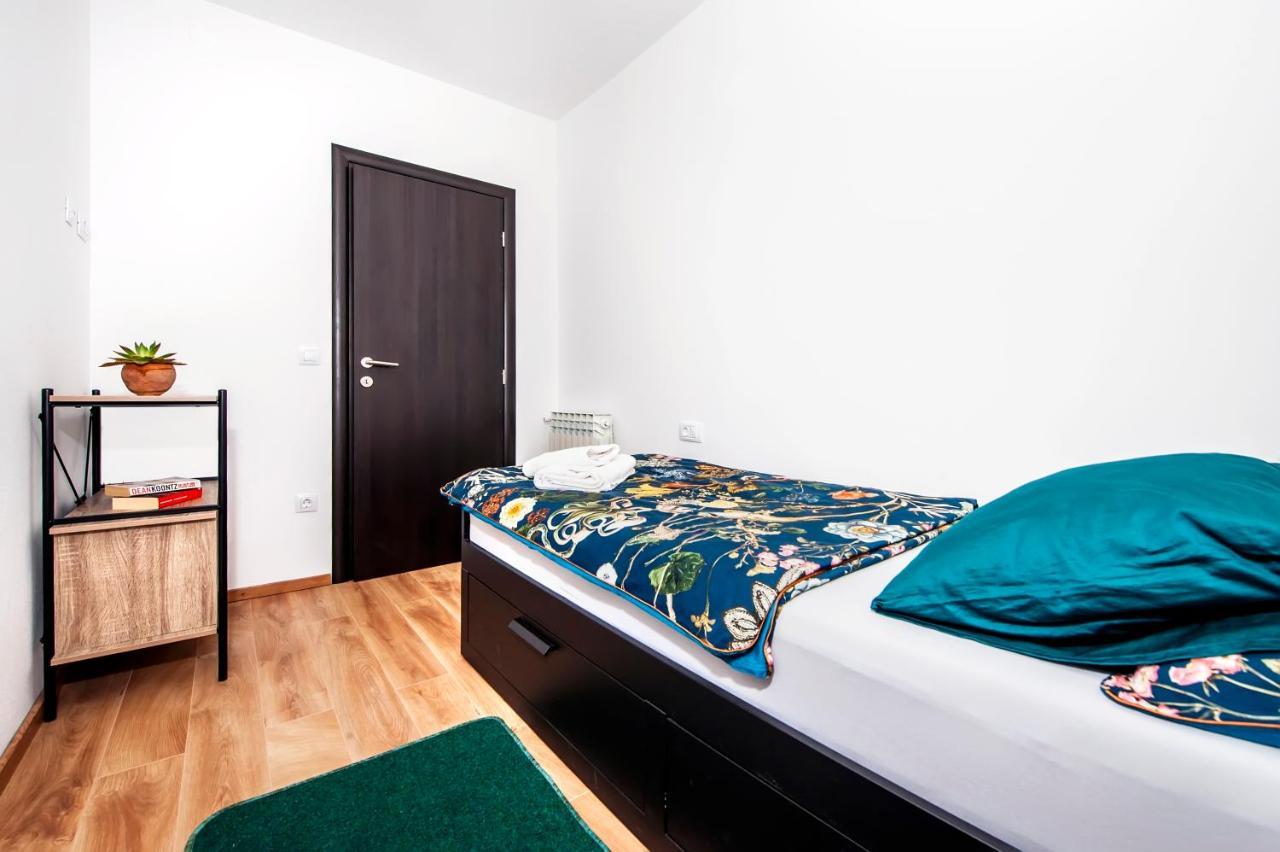 Apartment Miral Rovinjsko Selo Exteriör bild